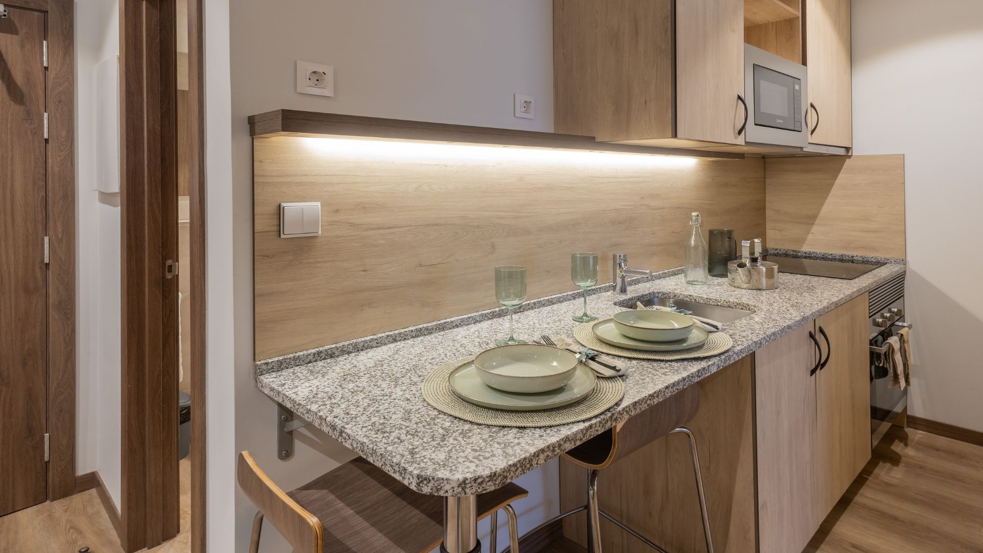 Cocina equipada en estudio doble para estudiantes en Pozuelo