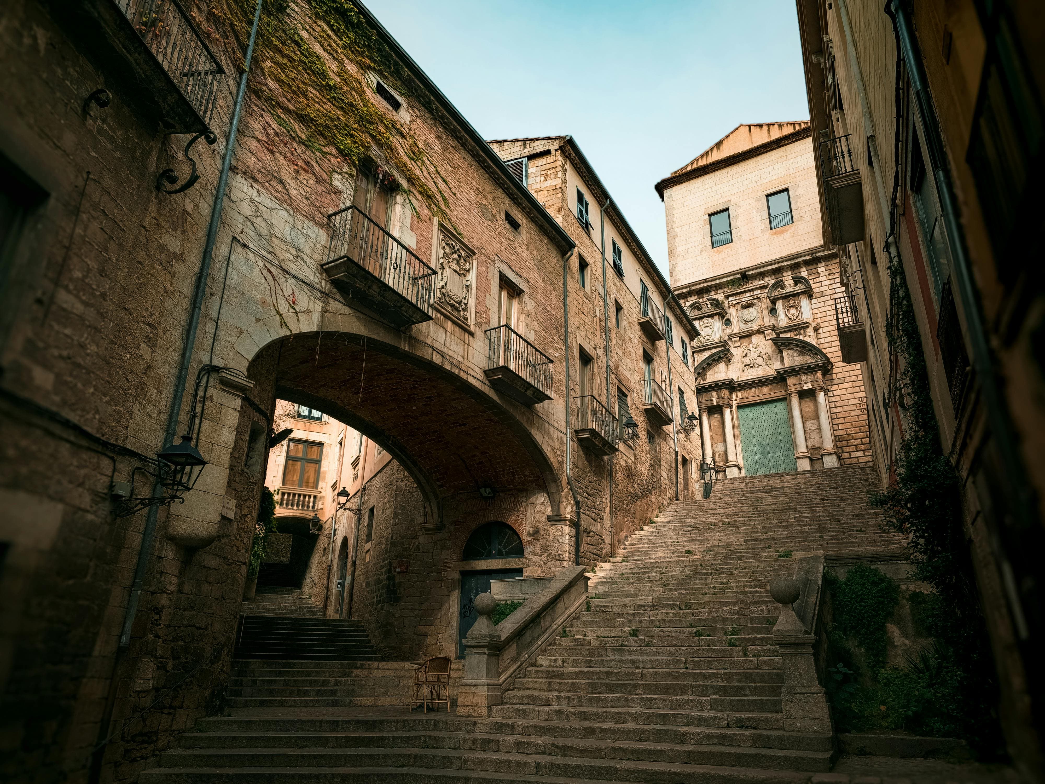 Qué ver en Girona paseando por el Barri Vell y sus calles históricas