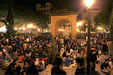 mejores lugares para salir en Madrid con estudiantes en bares de Malasaña