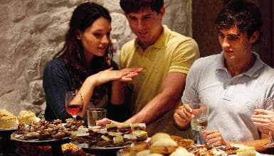 comer bien y barato en san sebastian con grupo de estudiantes